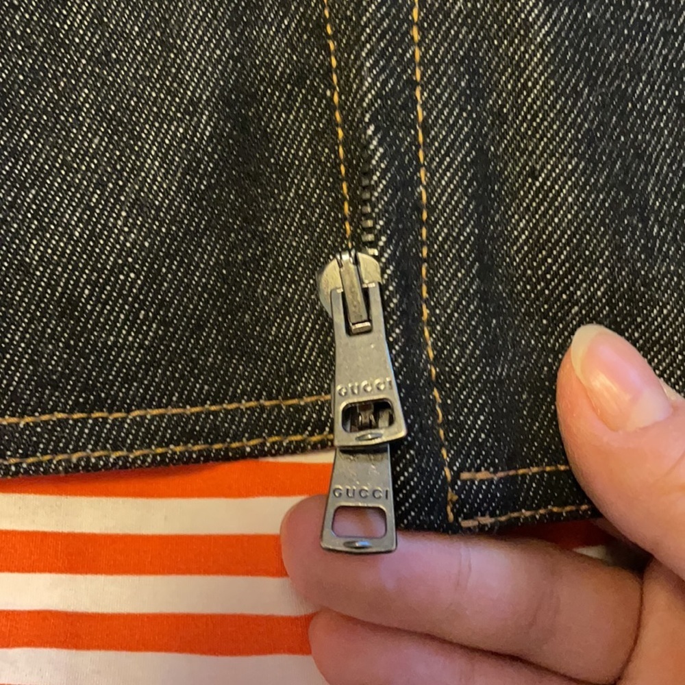 Gucci Black Denim Jean Jacket with Contrast Stitching - Picture 9 of 12